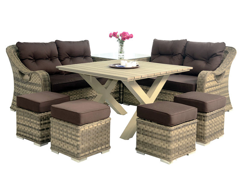 Modern açık yemek masası seti mobilyaları, alüminyum rattan sandalye seti ve üstte sentetik ahşap ile masa, YQR-542A